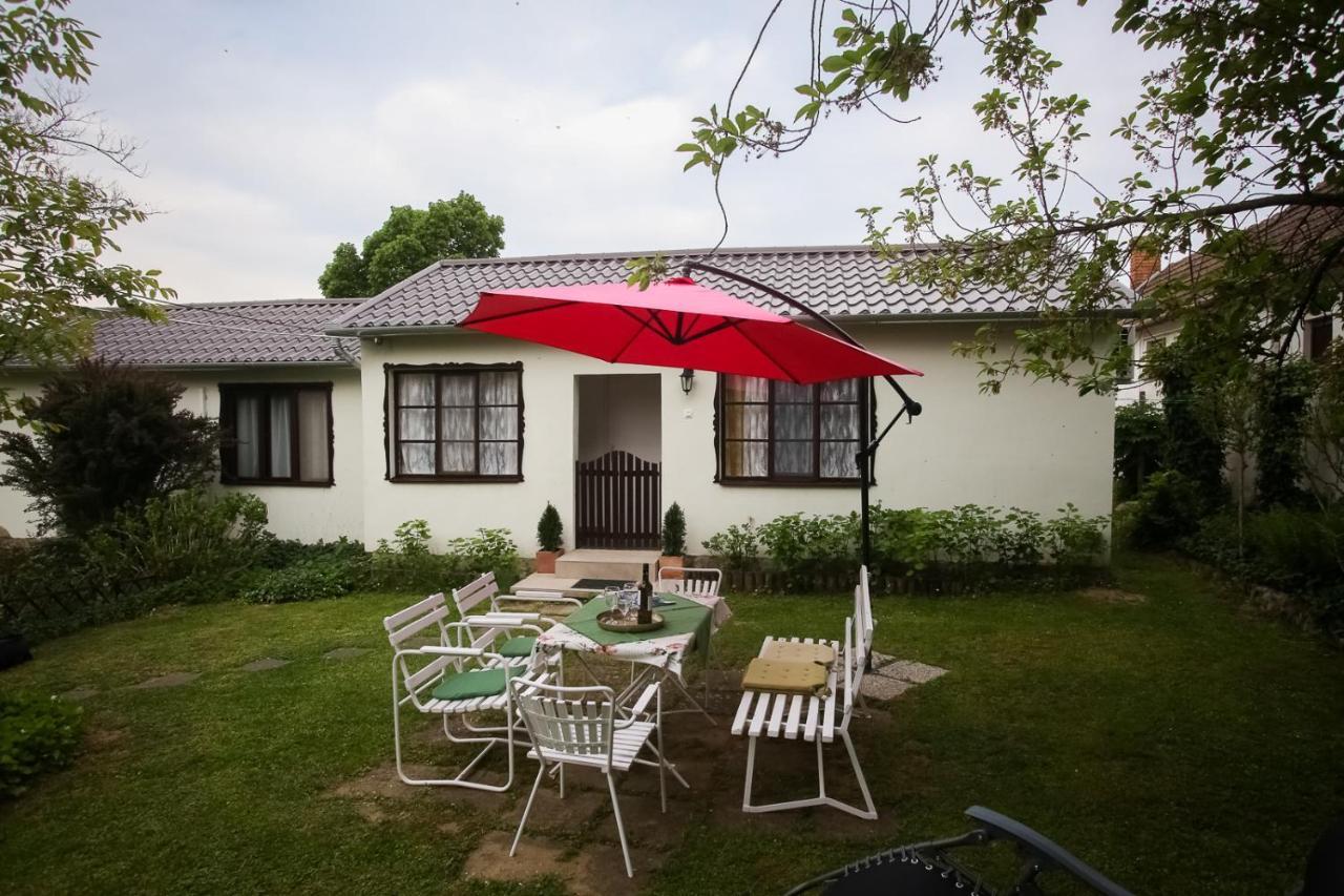 Hellényi apartmanok Harkány Exterior foto