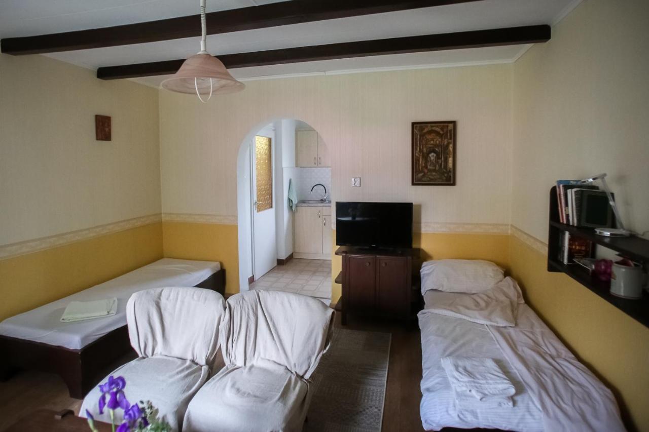 Hellényi apartmanok Harkány Exterior foto